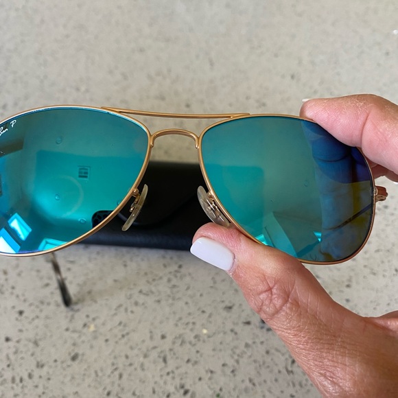 RayBan Aviator Polarized Sunglasses - Picture 3 of 7